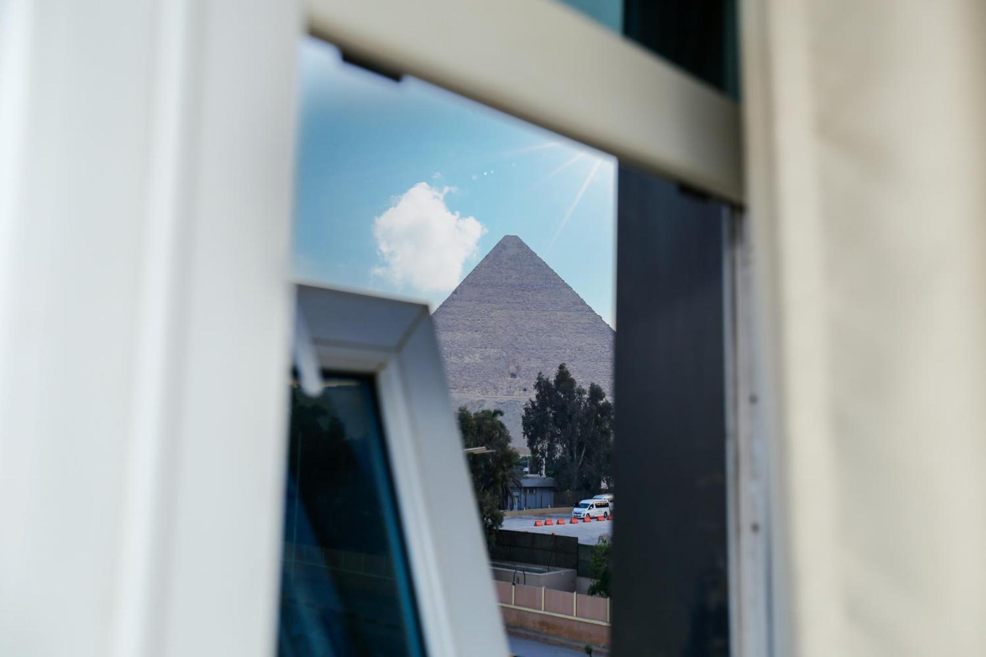 Turquoise Pyramids & Grand Egyptian museum view Hotel
